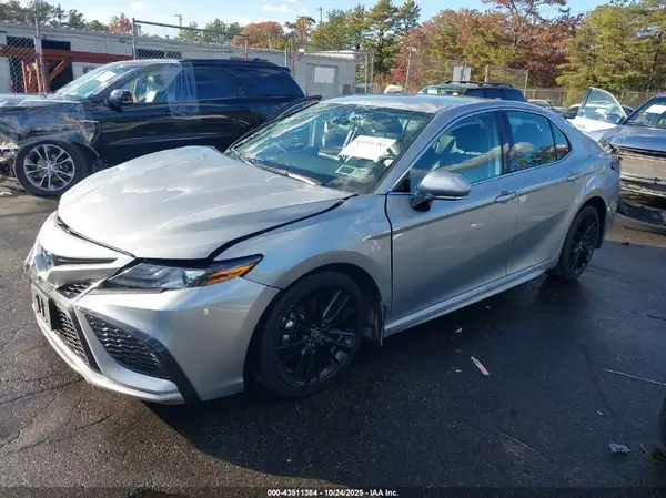4T1K31AK7RU072126 2024 TOYOTA CAMRY - Image 2