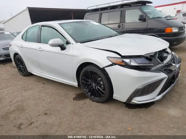 4T1K31AK7RU078086 2024 TOYOTA CAMRY - Image 1