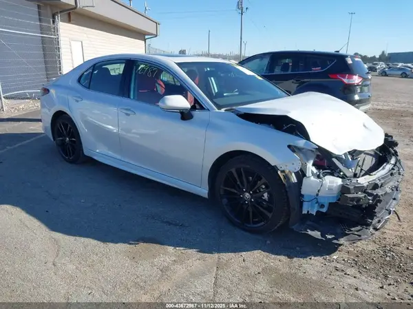 4T1K31AK7RU622991 2024 TOYOTA CAMRY - Image 1