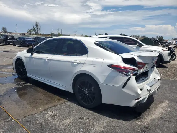 4T1K31AK7RU623767 2024 TOYOTA CAMRY - Image 2
