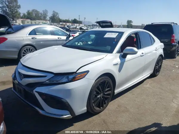 4T1K31AK8MU029424 2021 TOYOTA CAMRY - Image 2