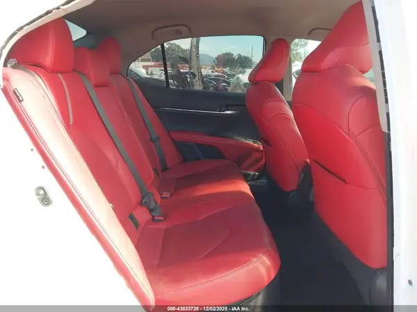 4T1K31AK8MU031870 2021 TOYOTA CAMRY - Image 8