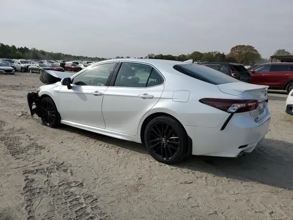 4T1K31AK8MU553463 2021 TOYOTA CAMRY - Image 2