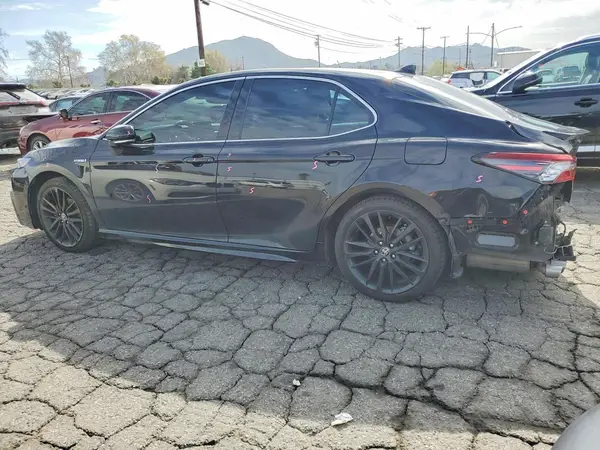 4T1K31AK8MU566729 2021 TOYOTA CAMRY - Image 2