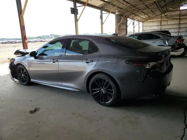4T1K31AK8MU567797 2021 TOYOTA CAMRY - Image 2