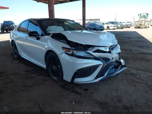 4T1K31AK8NU040859 2022 TOYOTA CAMRY - Image 1
