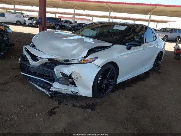 4T1K31AK8NU040859 2022 TOYOTA CAMRY - Image 2
