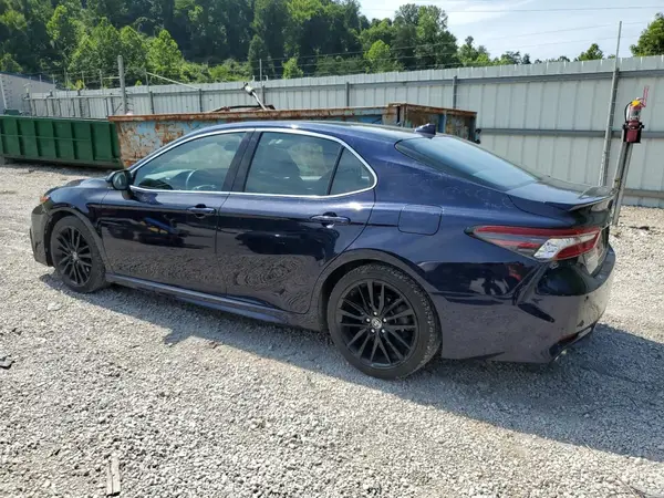 4T1K31AK8NU577747 2022 TOYOTA CAMRY - Image 2