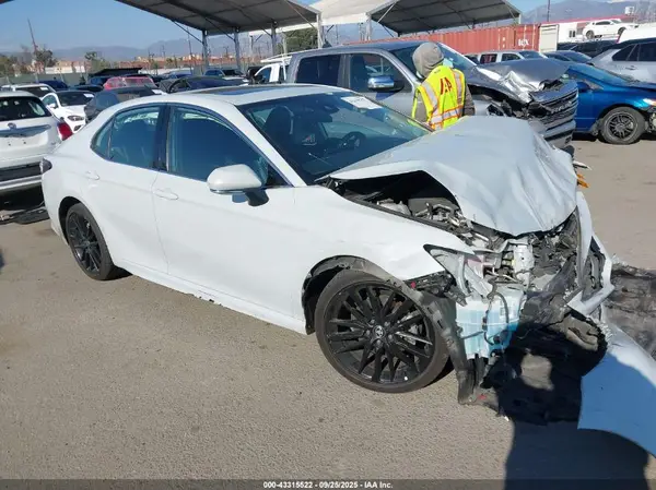 4T1K31AK8PU052738 2023 TOYOTA CAMRY - Image 1
