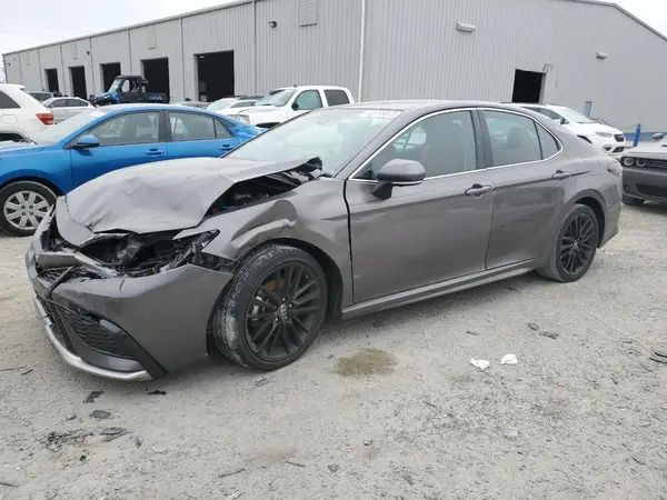 4T1K31AK8PU611107 2023 TOYOTA CAMRY - Image 1