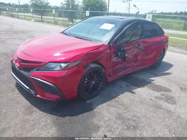 4T1K31AK8RU074323 2024 TOYOTA CAMRY - Image 2