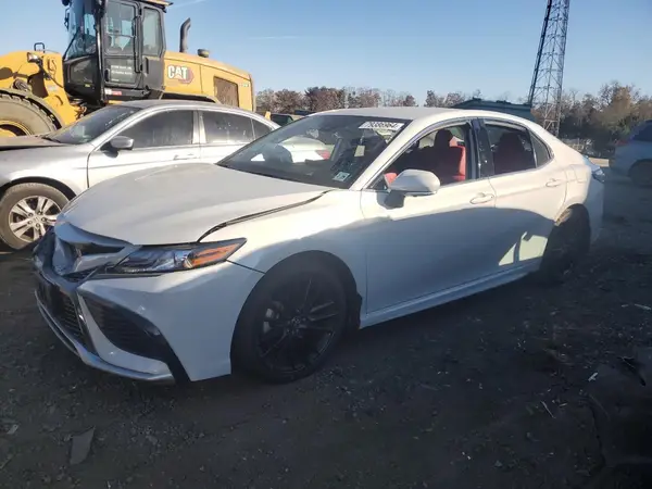 4T1K31AK8RU076394 2024 TOYOTA CAMRY - Image 1