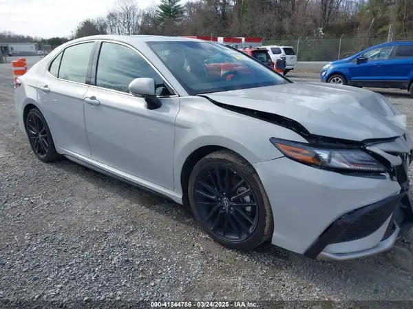 4T1K31AK8RU078386 2024 TOYOTA CAMRY - Image 1