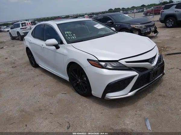 4T1K31AK8RU632283 2024 TOYOTA CAMRY - Image 1