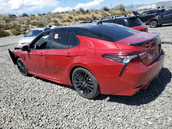4T1K31AK9MU020408 2021 TOYOTA CAMRY - Image 2