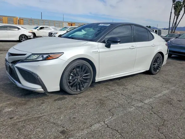 4T1K31AK9MU029710 2021 TOYOTA CAMRY - Image 1