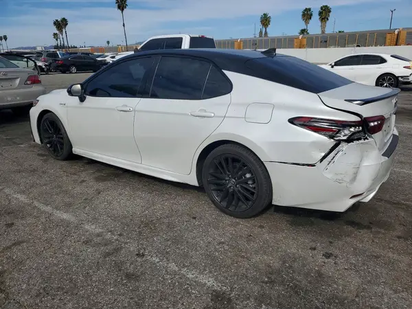 4T1K31AK9MU029710 2021 TOYOTA CAMRY - Image 2