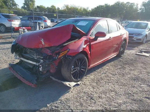 4T1K31AK9NU033709 2022 TOYOTA CAMRY - Image 2