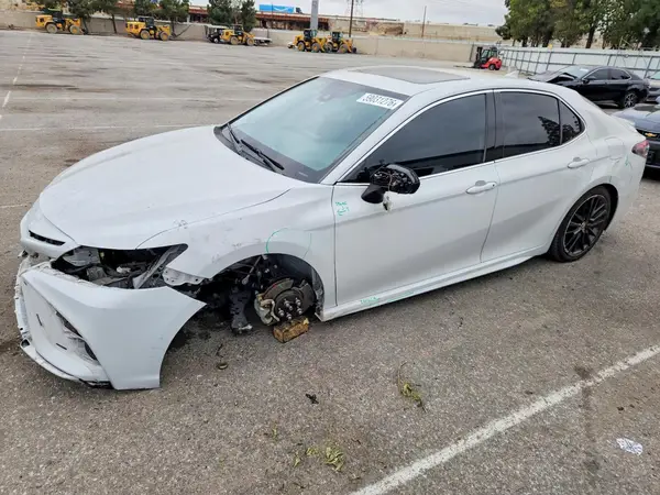 4T1K31AK9NU045049 2022 TOYOTA CAMRY - Image 1