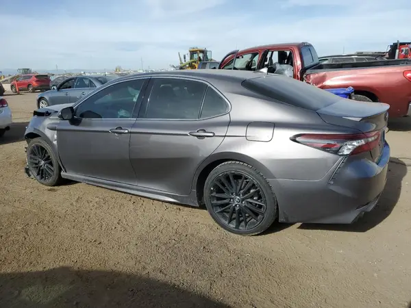4T1K31AK9NU599966 2022 TOYOTA CAMRY - Image 2