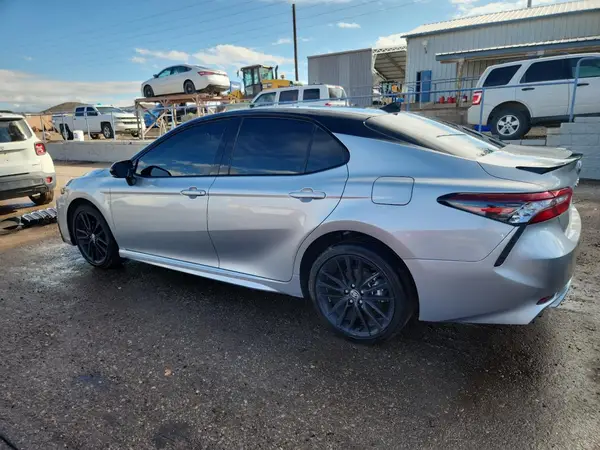 4T1K31AK9RU066263 2024 TOYOTA CAMRY - Image 2