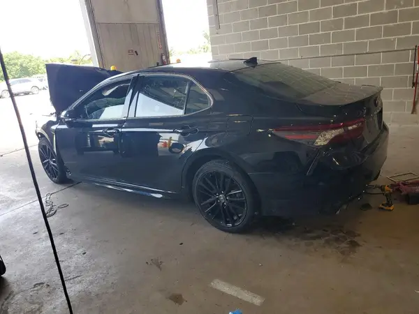 4T1K31AKXNU036912 2022 TOYOTA CAMRY - Image 2