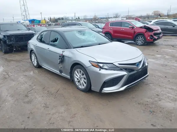 4T1K31AKXNU040300 2022 TOYOTA CAMRY - Image 1