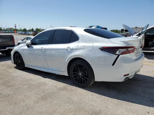 4T1K31AKXNU596297 2022 TOYOTA CAMRY - Image 2