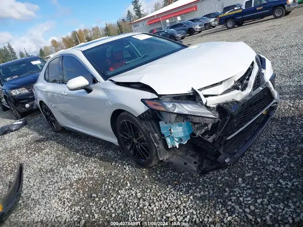4T1K31AKXPU616583 2023 TOYOTA CAMRY - Image 1