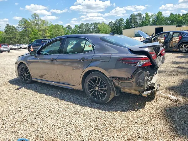 4T1K31AKXRU068233 2024 TOYOTA CAMRY - Image 2