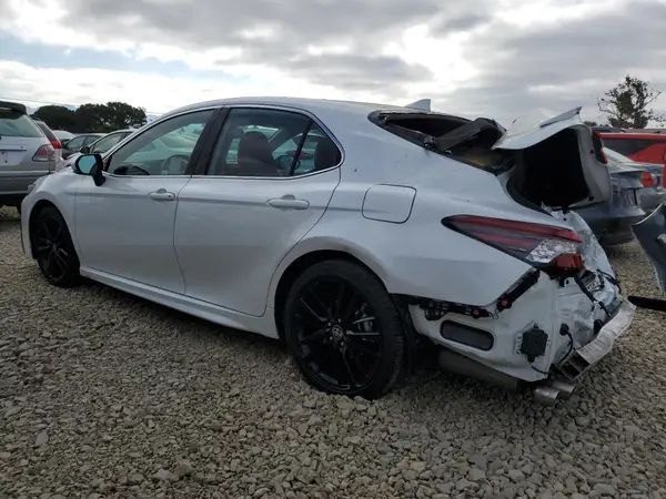 4T1K31AKXRU632298 2024 TOYOTA CAMRY - Image 2