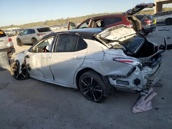 4T1K61AK0LU350735 2020 TOYOTA CAMRY - Image 2