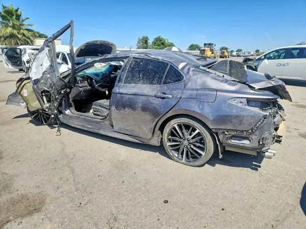 4T1K61AK0LU873835 2020 TOYOTA CAMRY - Image 2