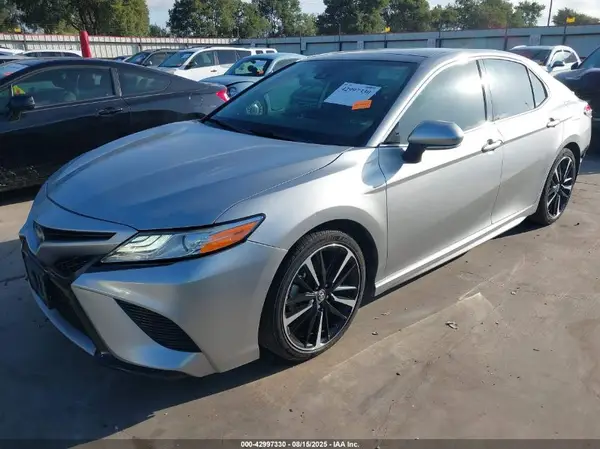 4T1K61AK0LU903075 2020 TOYOTA CAMRY - Image 2