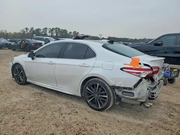 4T1K61AK0LU911323 2020 TOYOTA CAMRY - Image 2