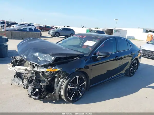 4T1K61AK0LU920278 2020 TOYOTA CAMRY - Image 2