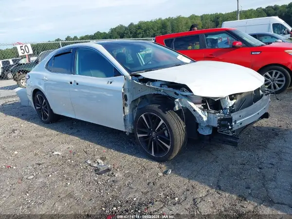 4T1K61AK0LU940160 2020 TOYOTA CAMRY - Image 1