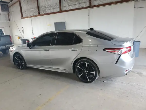4T1K61AK0LU986362 2020 TOYOTA CAMRY - Image 2