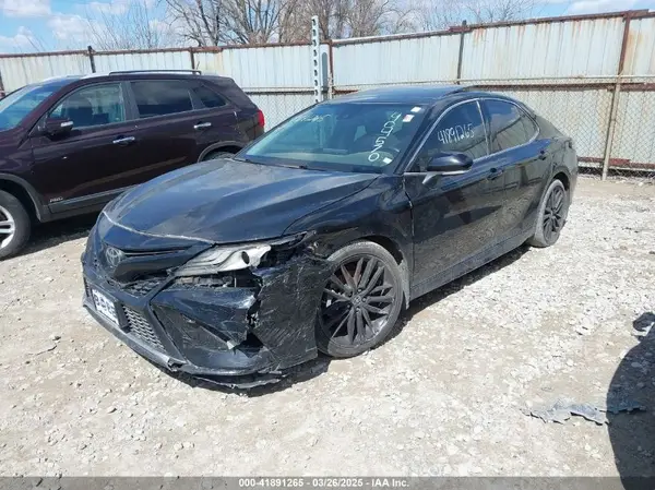 4T1K61AK0MU404570 2021 TOYOTA CAMRY - Image 2