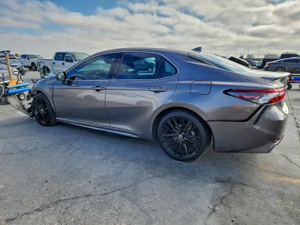 4T1K61AK0MU449458 2021 TOYOTA CAMRY - Image 2