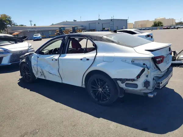 4T1K61AK0MU452148 2021 TOYOTA CAMRY - Image 2