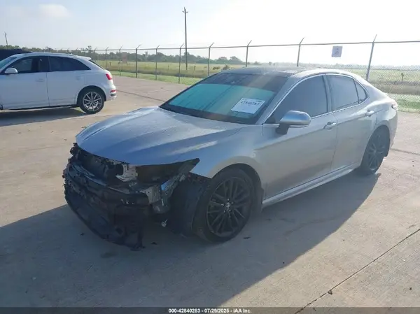 4T1K61AK0MU473677 2021 TOYOTA CAMRY - Image 2