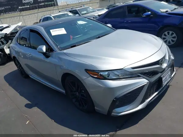 4T1K61AK0MU490477 2021 TOYOTA CAMRY - Image 1