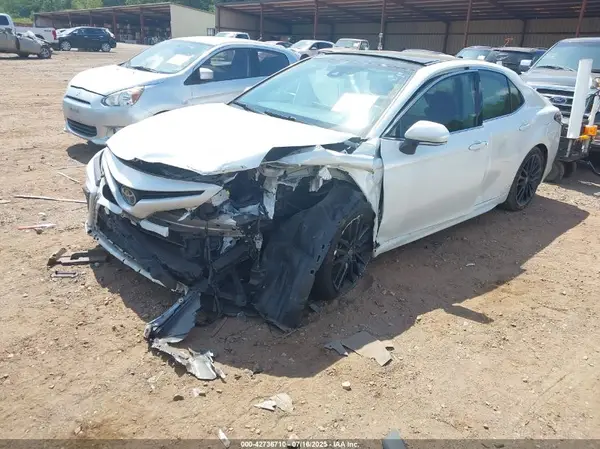 4T1K61AK0MU526734 2021 TOYOTA CAMRY - Image 2