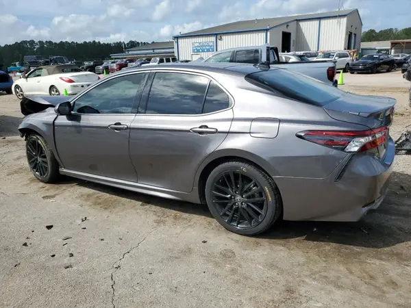 4T1K61AK0MU572984 2021 TOYOTA CAMRY - Image 2