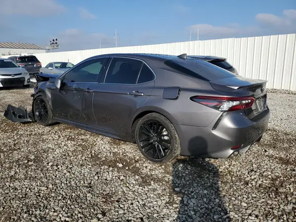 4T1K61AK0MU587436 2021 TOYOTA CAMRY - Image 2