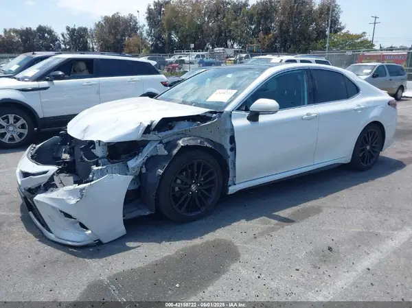 4T1K61AK0MU588795 2021 TOYOTA CAMRY - Image 2