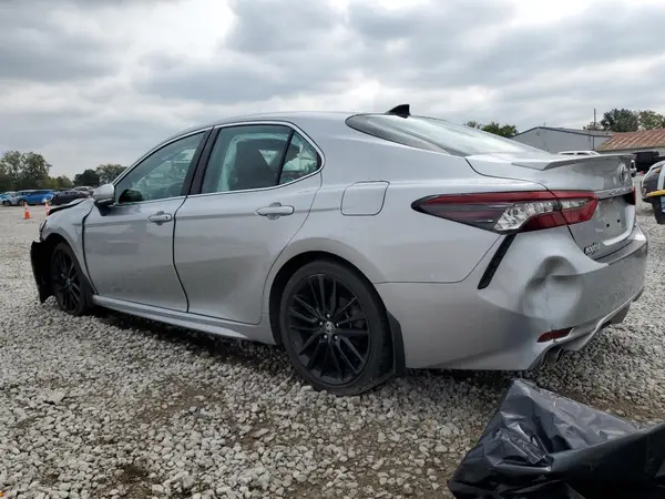 4T1K61AK0NU010021 2022 TOYOTA CAMRY - Image 2