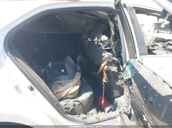 4T1K61AK0NU014165 2022 TOYOTA CAMRY - Image 8
