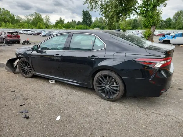 4T1K61AK0NU021035 2022 TOYOTA CAMRY - Image 2